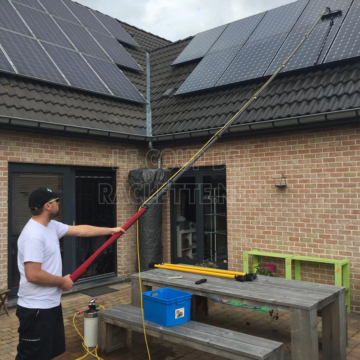 Nettoyage de panneaux solaires à l'eau ultra pure